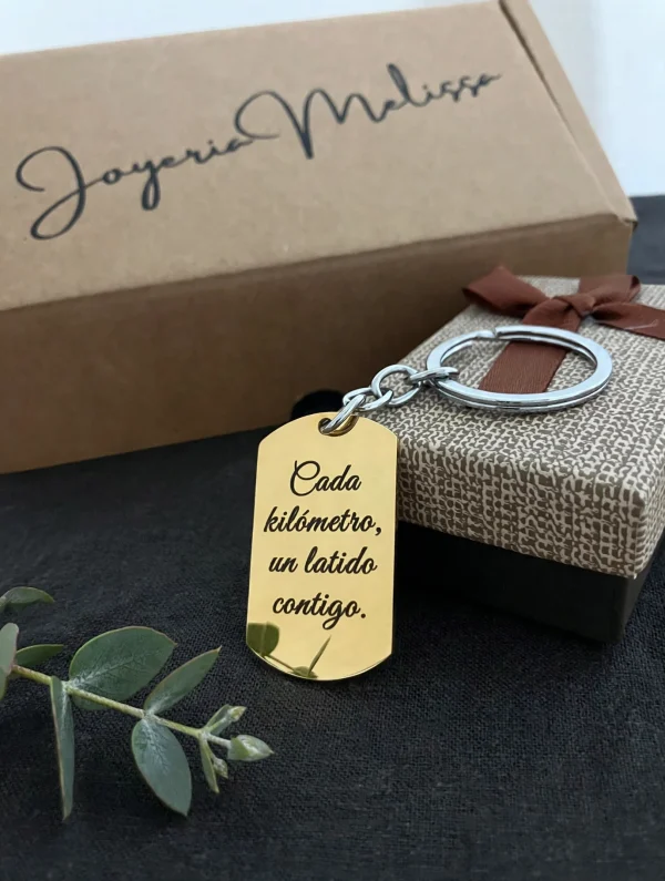 llavero acero con grabado laser de frase personalizada