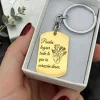llavero personalizado para regalo con frase y símbolo de corazón botánico