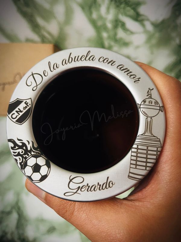 mate personalizado con grabado laser Nacional futbol pelota uruguay montevideo bolso con frase